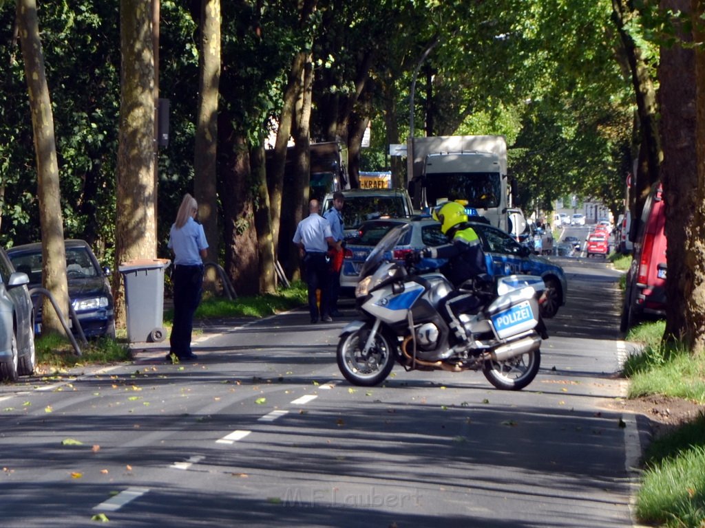 VU Krad Koeln Rath Roesratherstr P17.JPG - Miklos Laubert